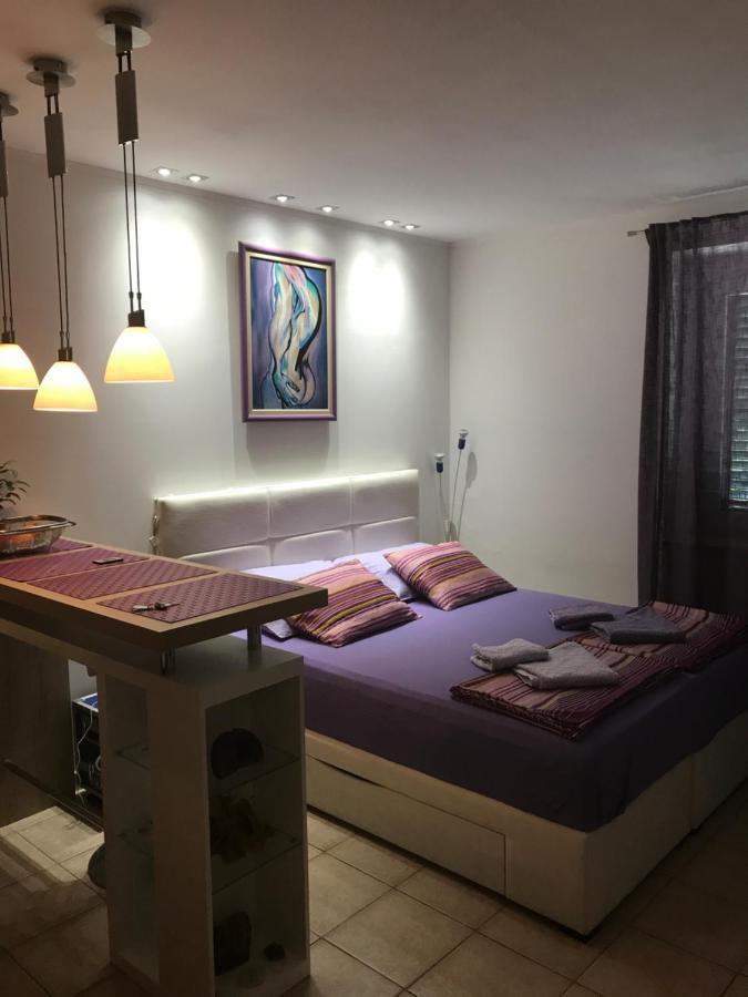 Studio Apartment Yess ,สปลิท ภายนอก รูปภาพ