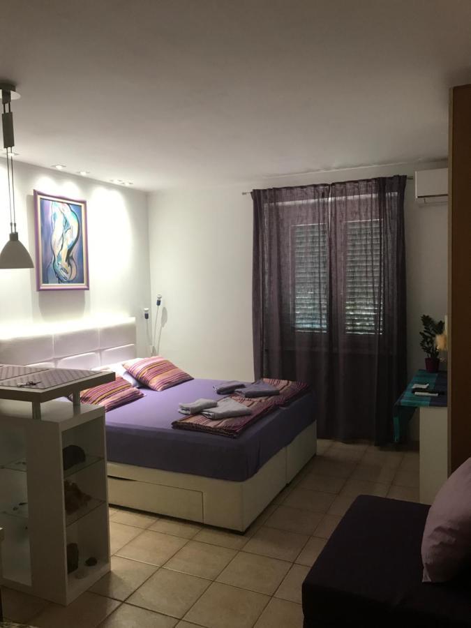 Studio Apartment Yess ,สปลิท ภายนอก รูปภาพ